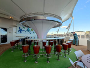 Lanai Bar