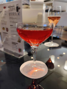 ein erster Cosmo in der AIDA Lounge