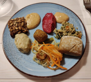 kleiner Teller vom Buffet
