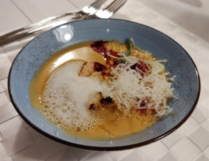 Thai Curry-Suppe mit Garnelen