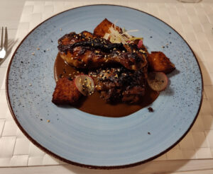 Mole Chicken mit knuspriger Polenta