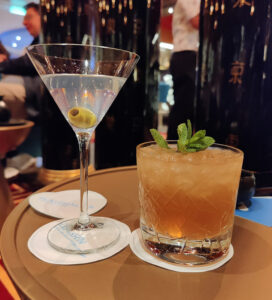 Perfect Martini und Mai Tai 1944