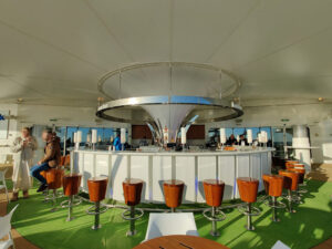Lanai Bar
