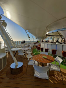 Lanai Bar
