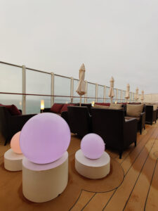 Pool Bar