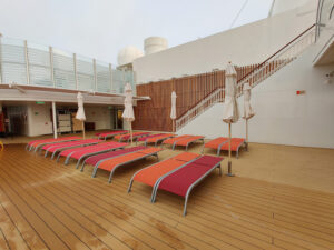 Pool Bar