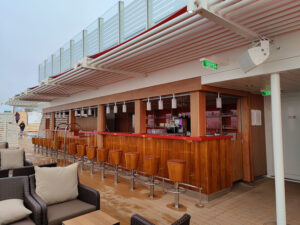 Pool Bar