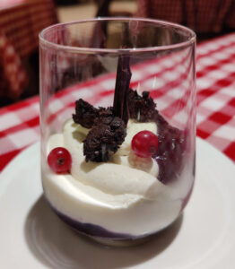 Mascarpone montato con Mirtilli e Cioccolato