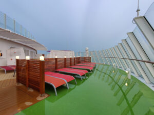 Sonnendeck Deck 18 vorne