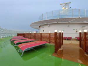 Sonnendeck Deck 18 vorne