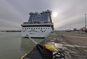 AIDAcosma in Zeebrugge