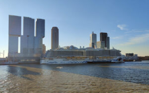 AIDAcosma in Rotterdam