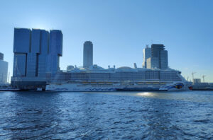 AIDAcosma in Rotterdam