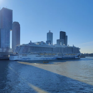 AIDAcosma in Rotterdam