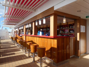 Pool Bar