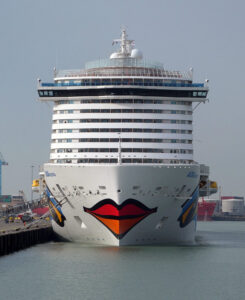 AIDAcosma in Zeebrugge