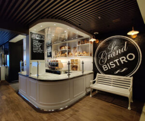 Le Grand Bistro