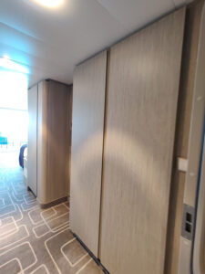 Aqua Sky Suite 10118