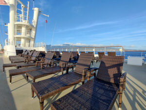 Sonnendeck am Mast