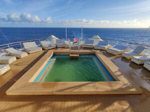 Oasis Pool