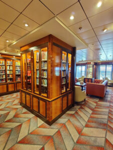 SS America Library & Internet Café
