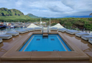 Oasis Pool