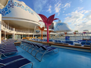 Main Pool rechts