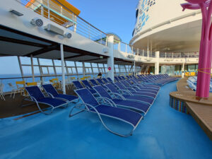Main Pool rechts