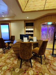 Diamond Lounge