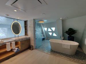Royal Loft Suite 1810