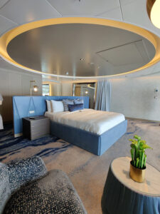 Royal Loft Suite 1810