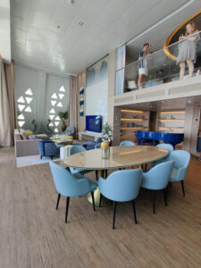 Royal Loft Suite 1810