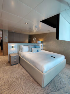 Royal Loft Suite 1810