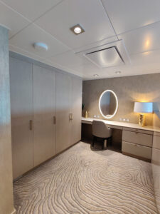 Royal Loft Suite 1810