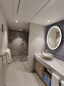 Royal Loft Suite 1810