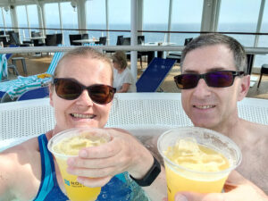 Prost aus dem Whirlpool
