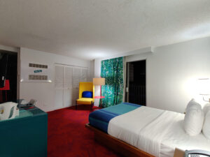 Shoreline Hotel