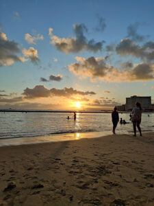 Sonnenuntergang am Waikiki Beach