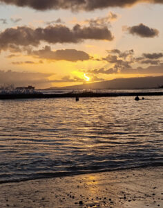 Sonnenuntergang am Waikiki Beach
