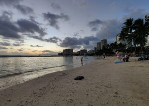 Sonnenuntergang am Waikiki Beach