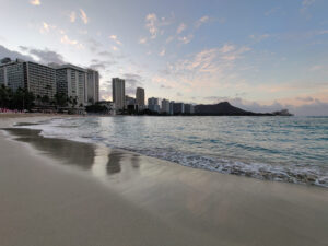 Morgens am Waikiki Beach