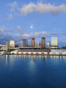 Mond über Honolulu