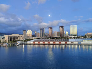 Mond über Honolulu
