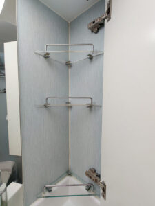 Spiegelschrank