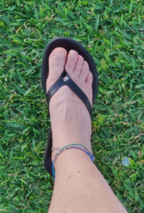 appropriate Hawai´ian footwear