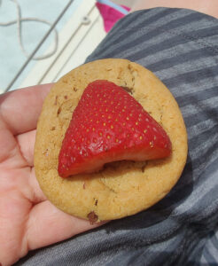 Cookie und Erdbeere