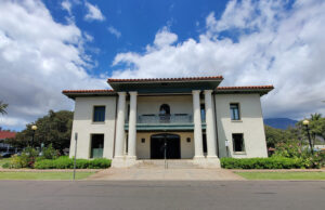 Gerichtsgebäude
