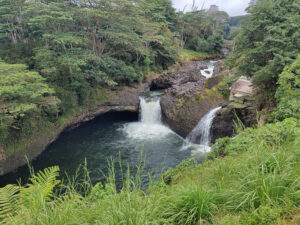 Kaimukanaka Falls
