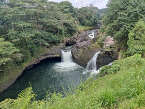 Kaimukanaka Falls