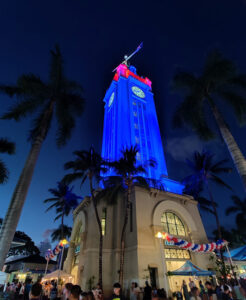 Aloha Tower bei Nacht
